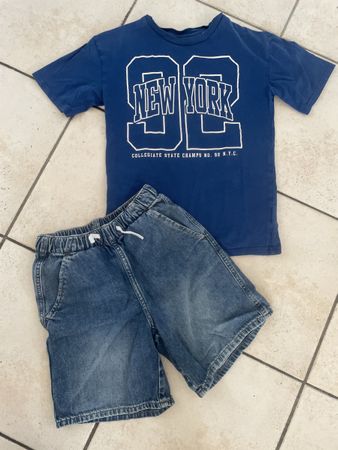 H&M Set: T-Shirt New York & Jeans Shorts, Gr. 134