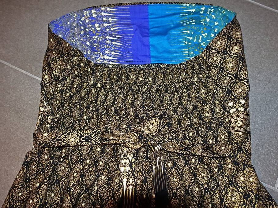 Vestiti: Kleid in goldig schimmerndem Muster – Usato da Russikon venduto da Eulenfeder 3