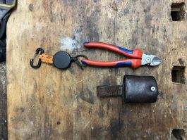 Knipex Seitenschneider mit Gurtholster