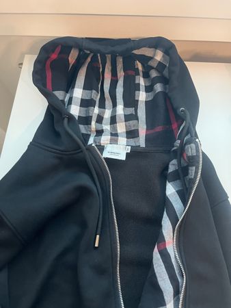 Burberry Kapuzenjacke schwarz mit Karomuster Grösse M
