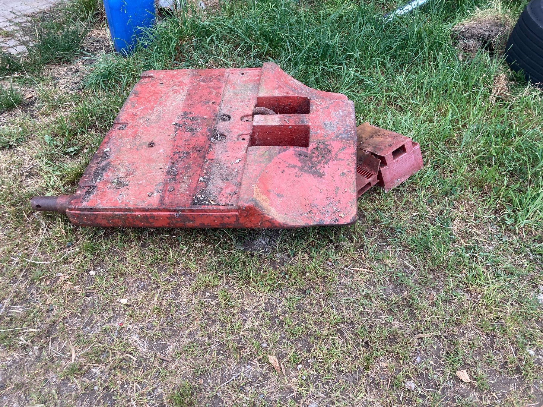 Traktoren: Frontgewicht – Gebraucht aus Dozwil von reto.hengartner