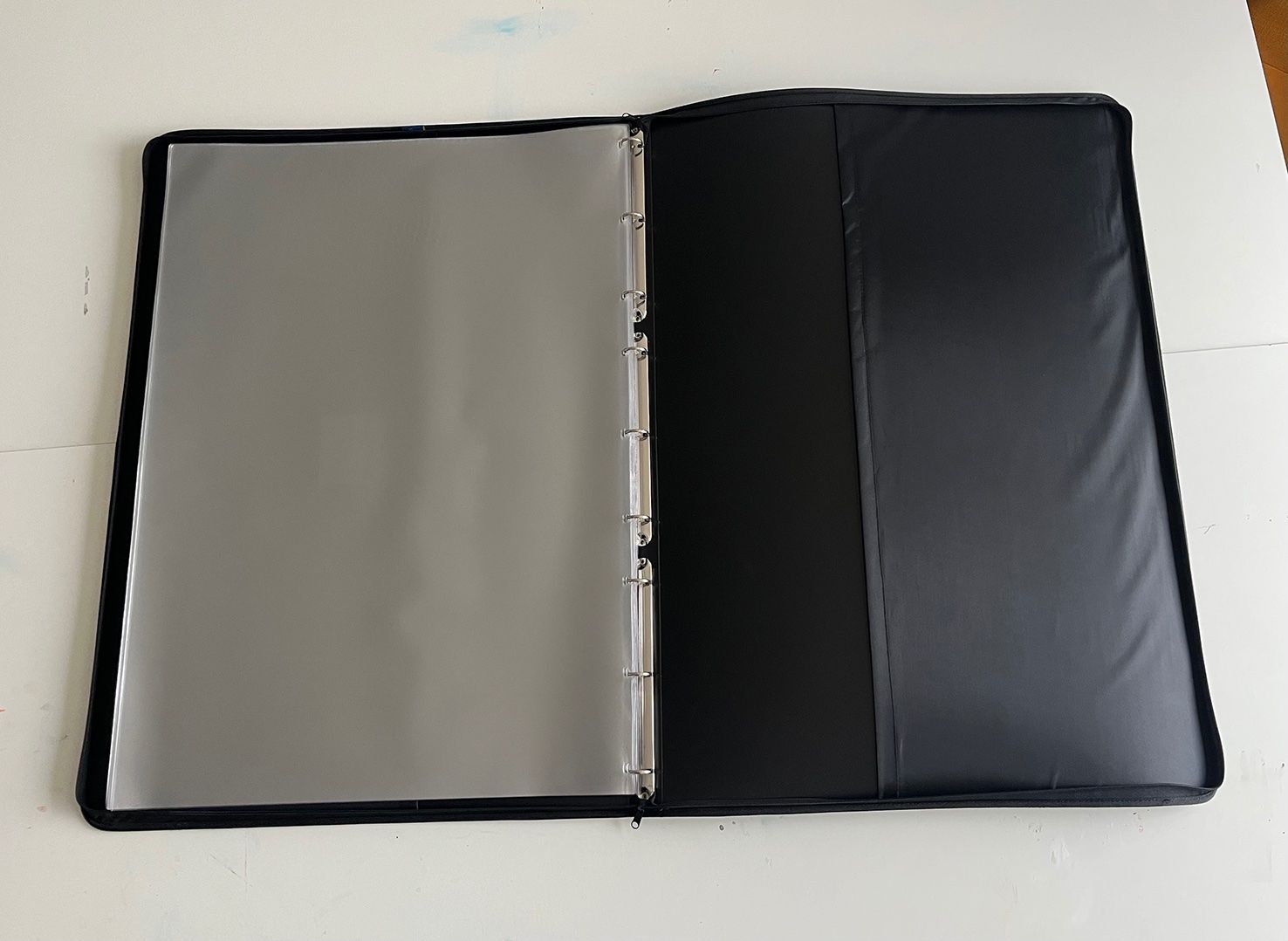 Valigie & Borse: Press-book A1 – Usato da Riex venduto da Chevrolet3000 1