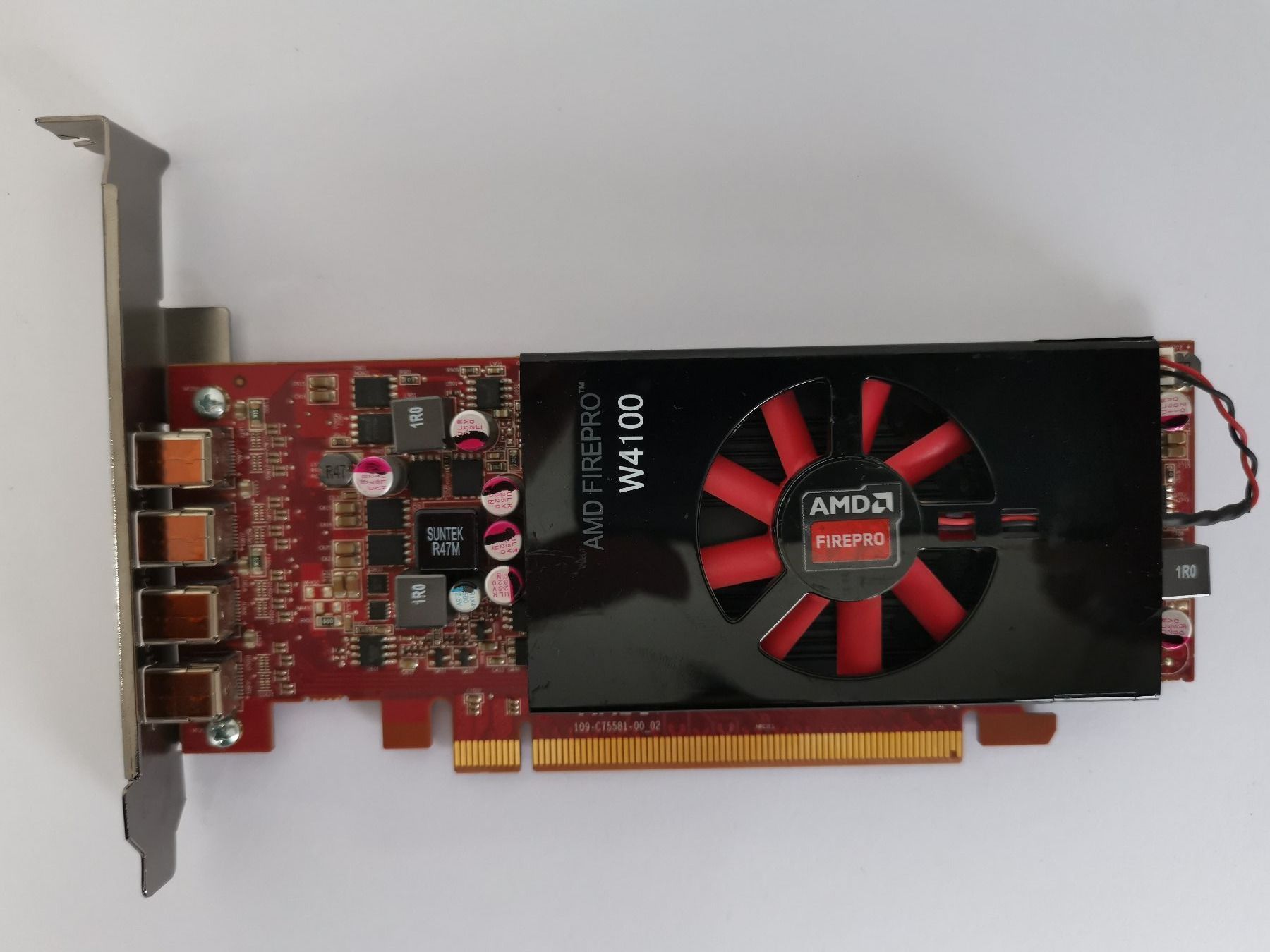 Amd Schede grafiche: AMD FirePro W4100 Grafikkarte 2GB – Usato da Mels venduto da Zeppelin08