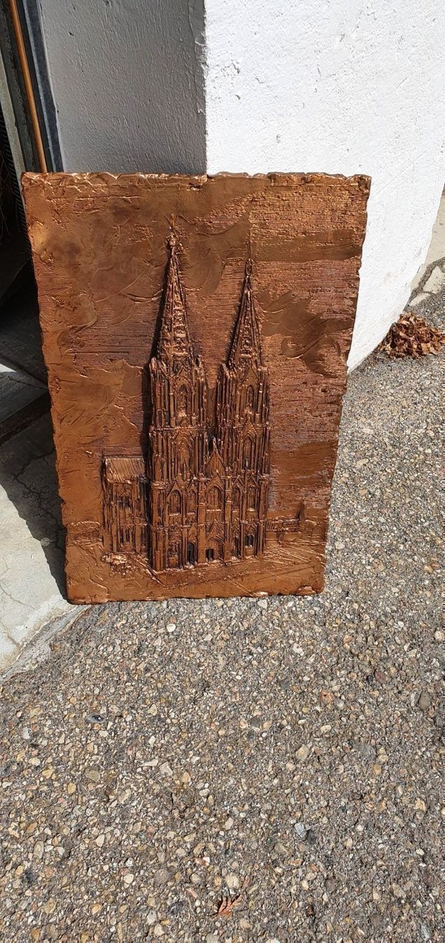 Figuren: Un support avec statuette de cathédrale – Gebraucht aus La Chaux-de-Fonds von 4929 1