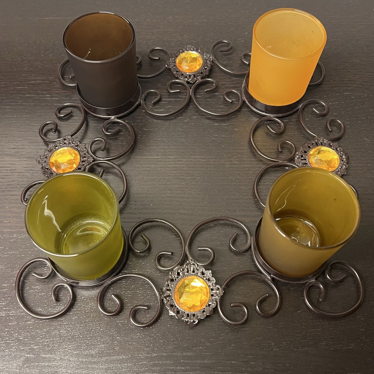 Portacandele: Deko Kerzenständer/Kerzenhalter, Windlicht, 4 Gläser – Usato da Zürich venduto da rigani 1
