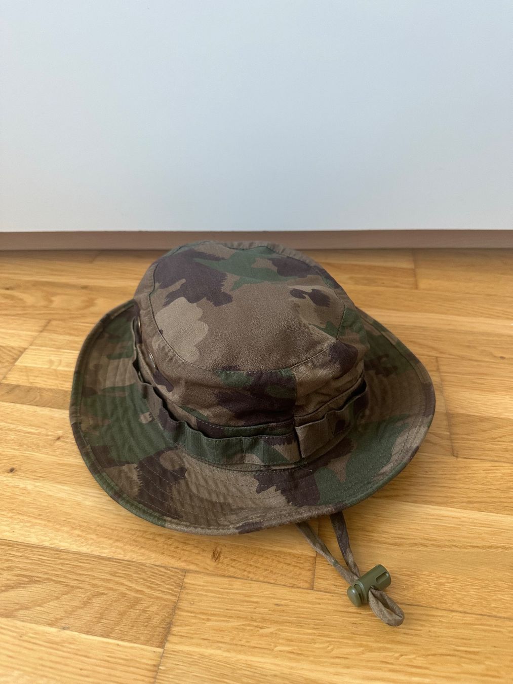 Schweizer Armee Copricapi, berretti & cappellini: Chapeau Bob camouflage armée Suisse – Nuovo (secondo la descrizione) da Clarens venduto da Riviera_Friperie 4
