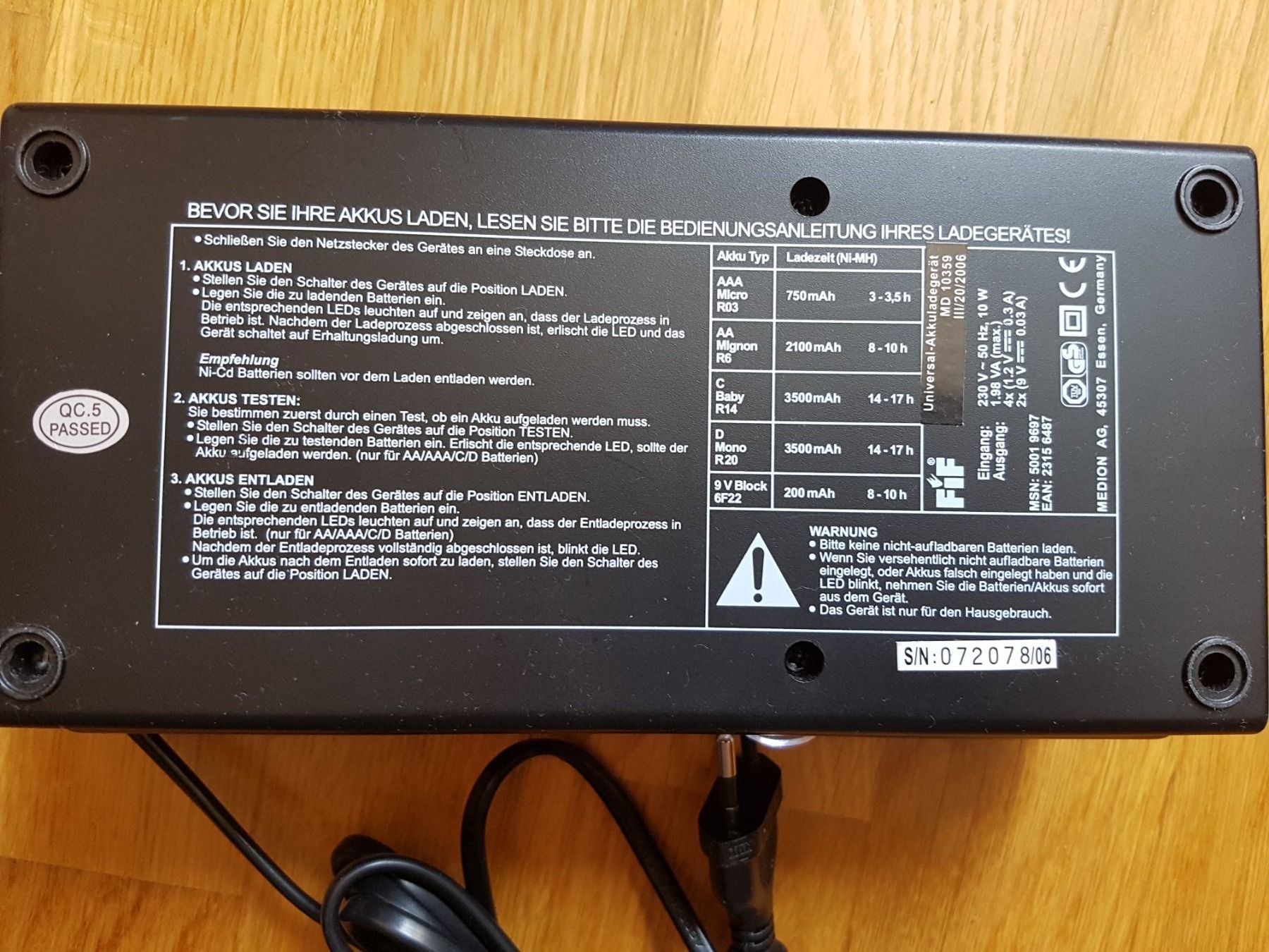 Akkus & Batterien: Aufladegerät für Batterien – Gebraucht aus St.Gallen von dajo0809 4