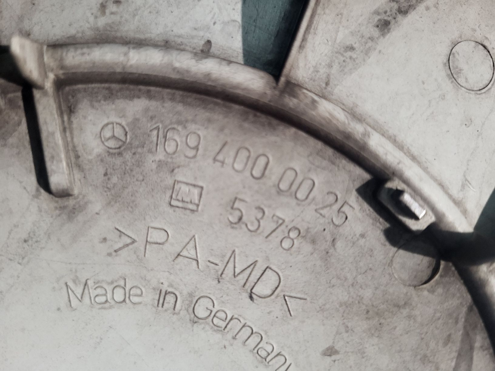 Mercedes-Benz Cerchioni: Mercedes 15" Radkappen Raddeckel – Usato da Brugg AG venduto da AmGleis-5200 2