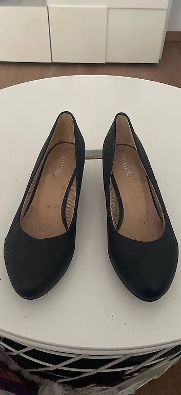Scarpe da donna: Damenschuh  – Usato da Utzenstorf venduto da lali7
