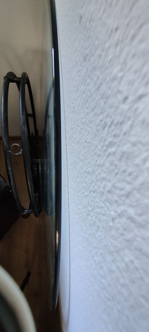 Tavoli: Metalltisch mit Glasplatte und 4 Stühlen – Usato da Oberkulm venduto da Karatewicky000 4