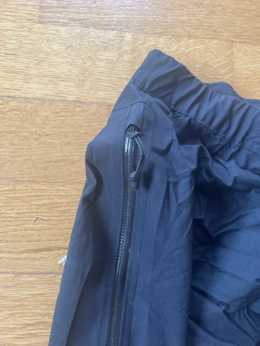 Pantaloni: Haglöfs Regenhose M – Usato da Zürich venduto da Lucca20 2