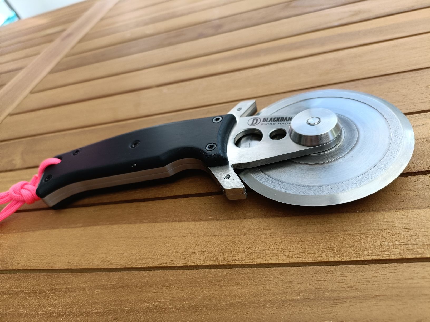Elettrodomestici da cucina: Pizzaschneider Blackdan PZ5 Premium Swiss made – Nuovo e nell'imballaggio originale da Bern venduto da Kitscher7 1