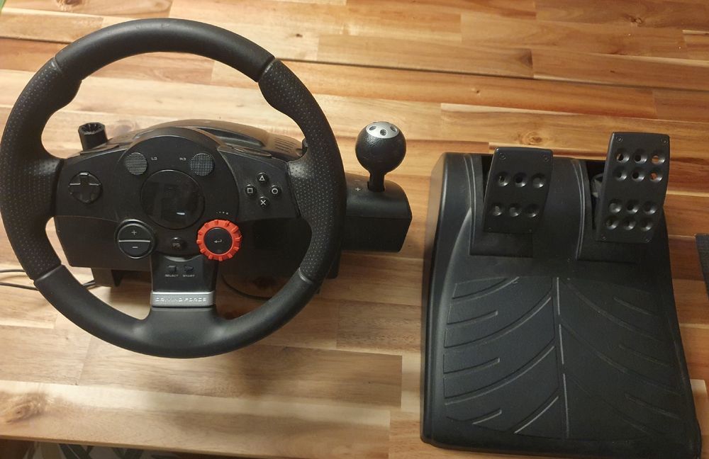 Logitech Driving Force GT, Lenkrad & Pedale Kaufen auf Ricardo