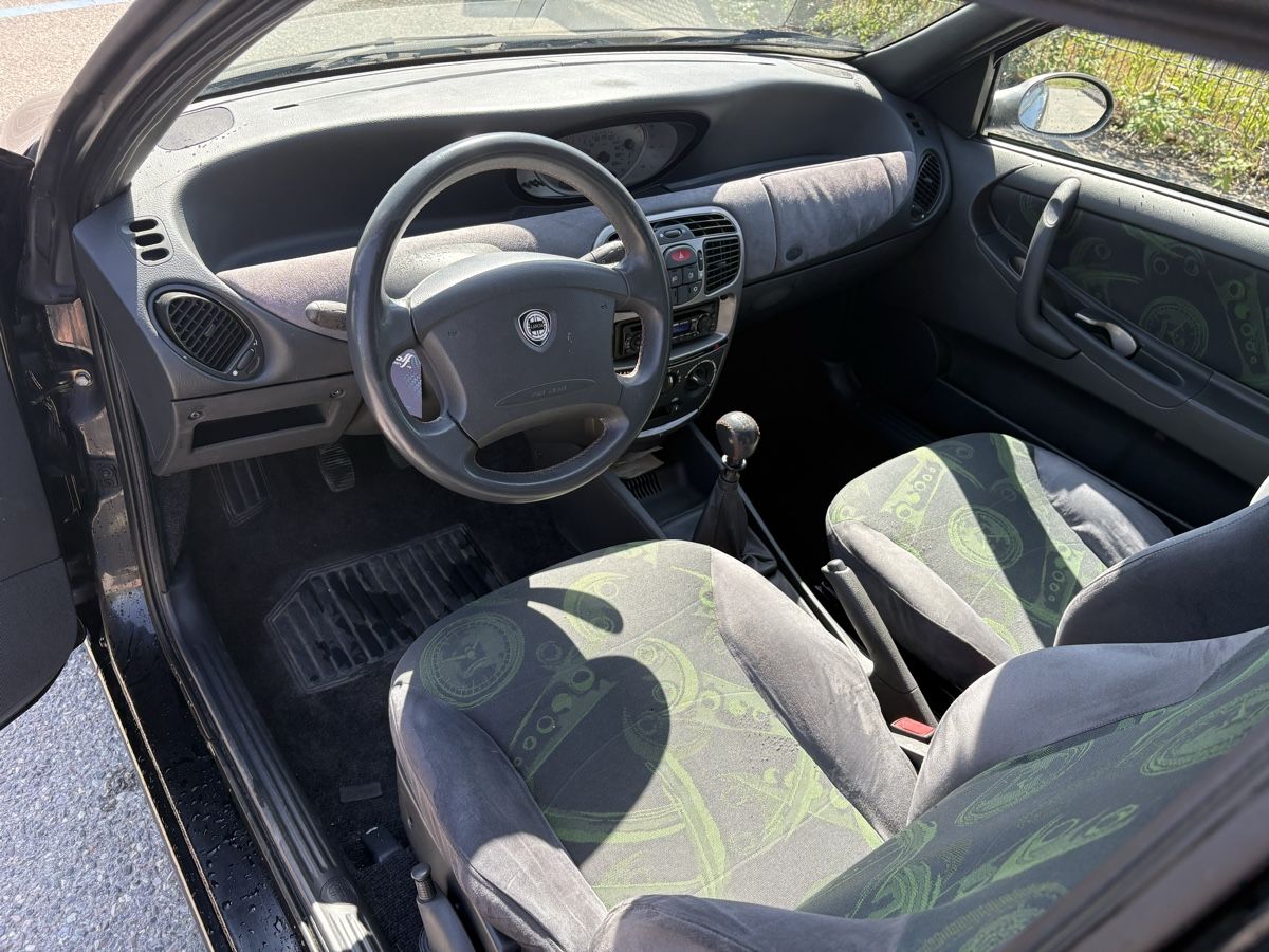 Lancia Automobili: Lancia Y EléFantino Rosso – Usato da Meyrin venduto da Adrespo 5