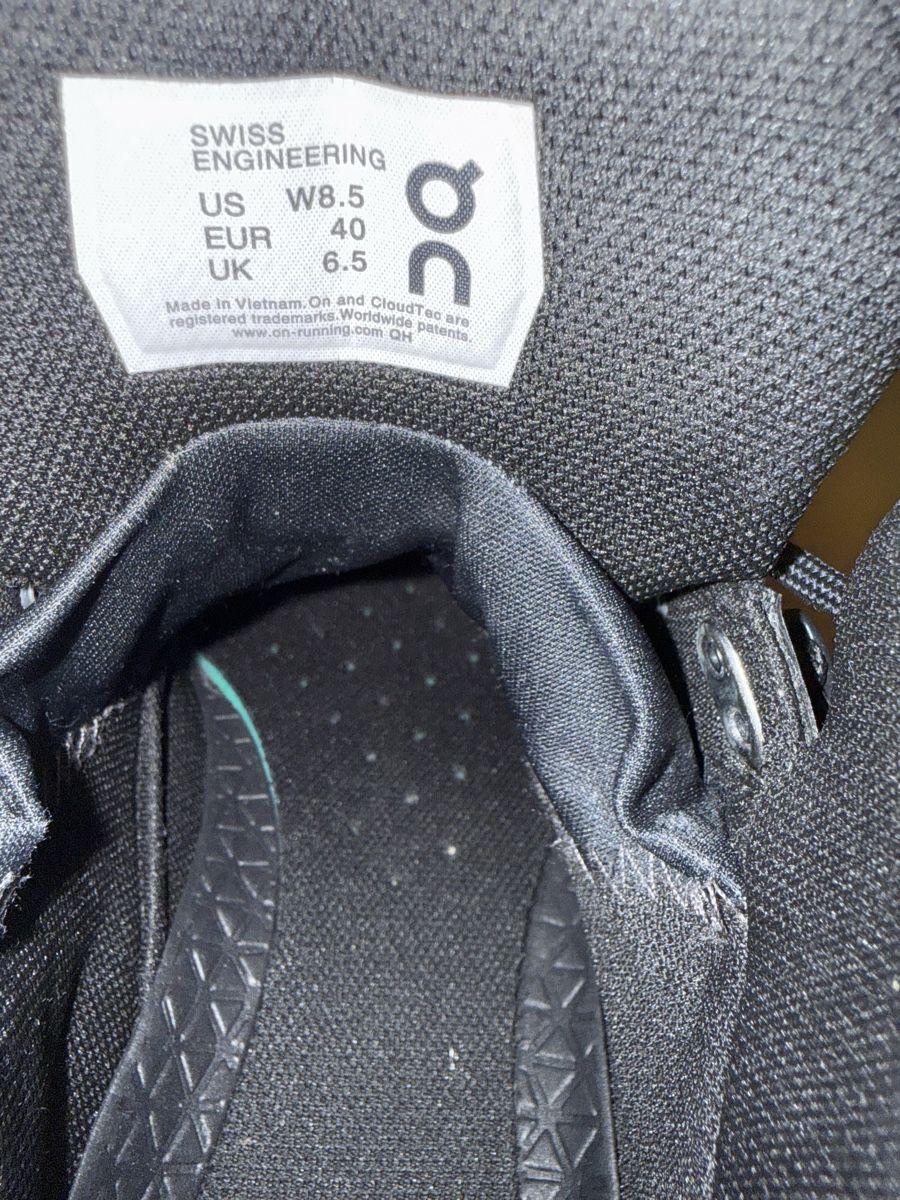 On Scarpe da uomo: On Cloud / Gr. 40 Schwarz Outdoor Top – Usato da St.Gallen venduto da Wvuvuosa 2