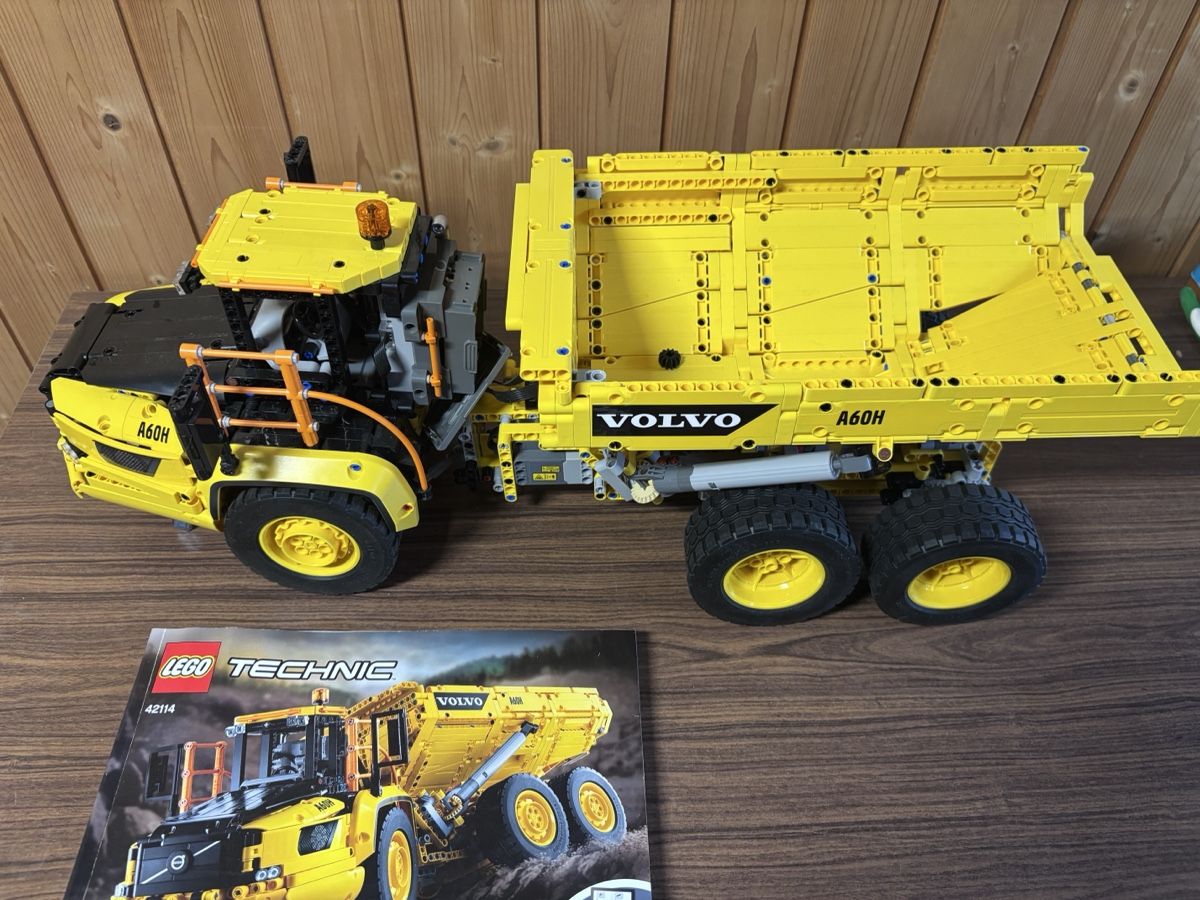 Lego Jeux de construction: LEGO Technic 42114 Volvo Kipper – D'occasion à Gerlafingen par Marcryter