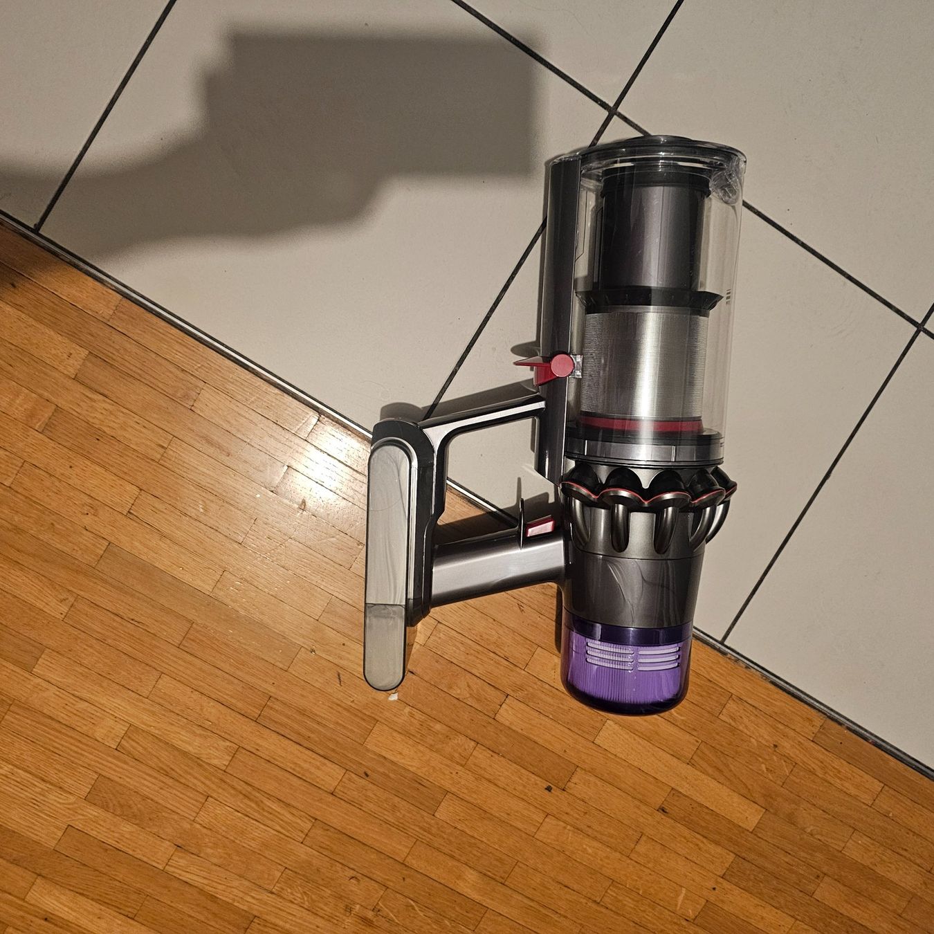 Dyson Aspirapolveri & Accessori: Dyson v11 NEUF -1fr – Nuovo (secondo la descrizione) da Plan les Ouates venduto da Ana_s21