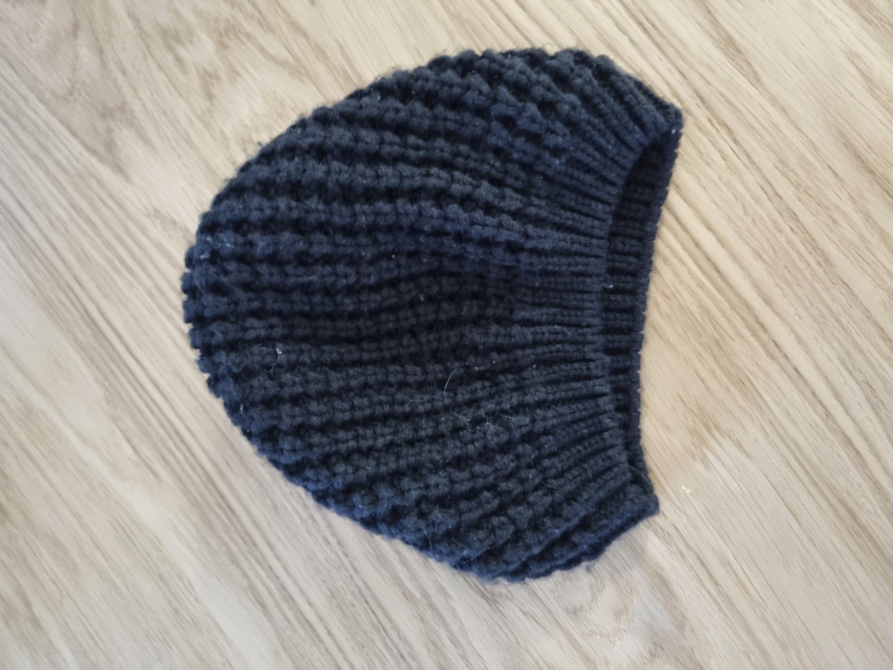 Chapeaux, bonnets & casquettes: Schwarze Kappe One Size – D'occasion à Bassersdorf par Sandy456