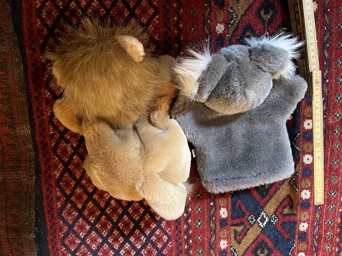 Jouets: 2 Handspielpuppen zusammen – D'occasion à Urnäsch par schneewittli. 1