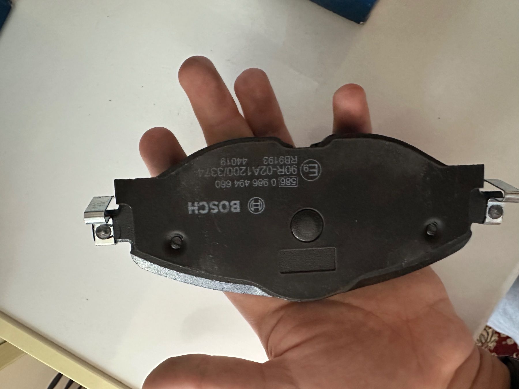 Bosch Tutti pezzi di ricambio auto: Scheibenbremsbeläge vorne und hinten – Nuovo e nell'imballaggio originale da Fribourg venduto da beni052 4