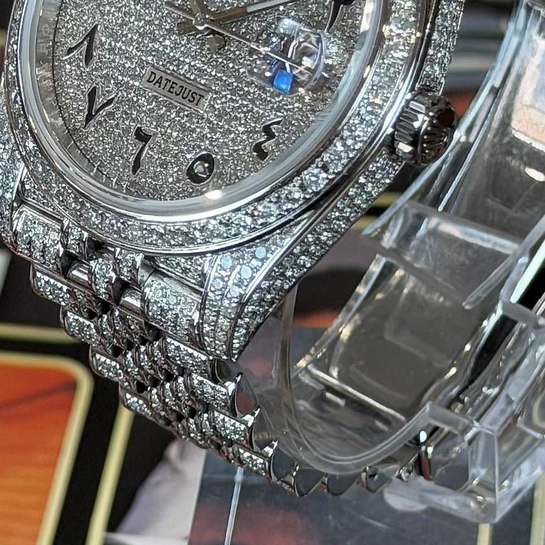 Orologi: Rolex Datejust 41mm Custom "Arabic" 126300 – Usato da Genève venduto da minty.watches 4