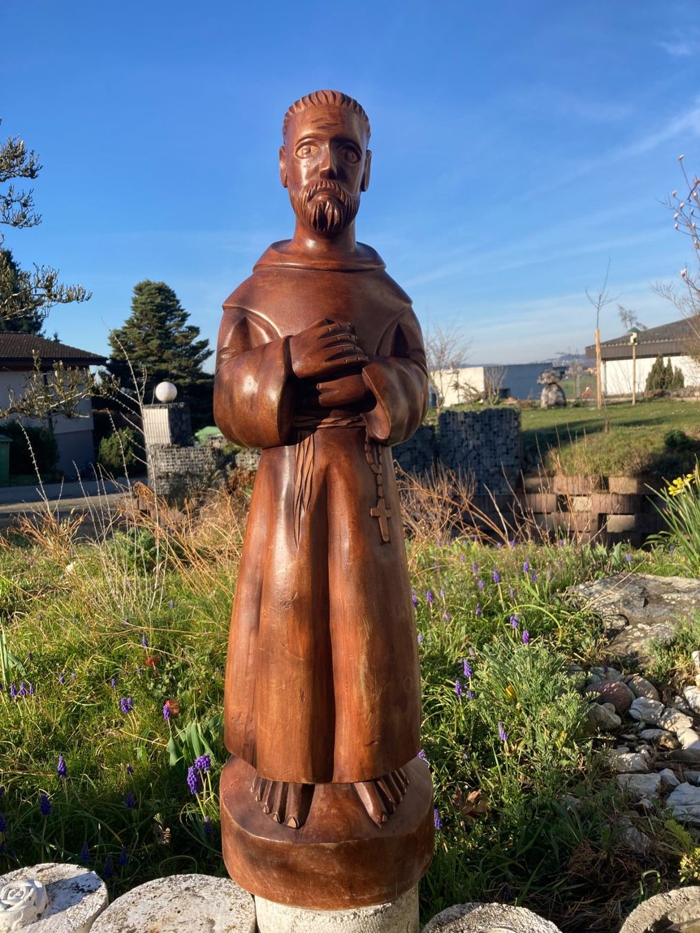 Sculture & Statue: Heiligenfigur Mönch Holz geschnitzt 8.5 Kilogramm – Usato da Subingen venduto da ArtBead