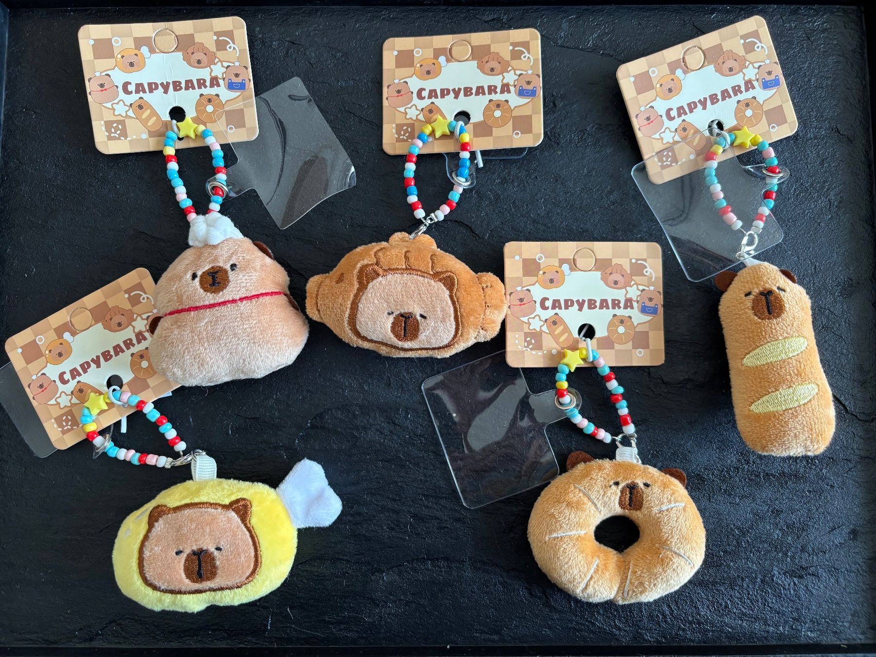 Portachiavi: 5 PCS  - Porte clé, capybara (no repeat) – Nuovo e nell'imballaggio originale da Collombey venduto da Cards07 2