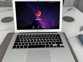 MacBook Air, 13'', 8GB, SSD, 1,6 GHz,  +Zubehör