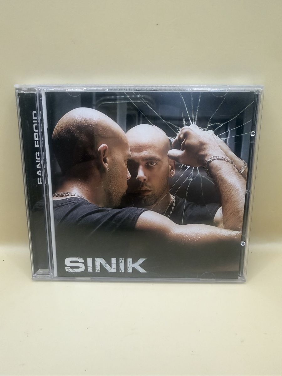 CD: SINIK "Le Chat Pur" CD Digipack  – Usato da Genève venduto da sho_67qj