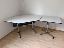 USM Bürotisch weiss mit Metallbeinen gebraucht, wie neu