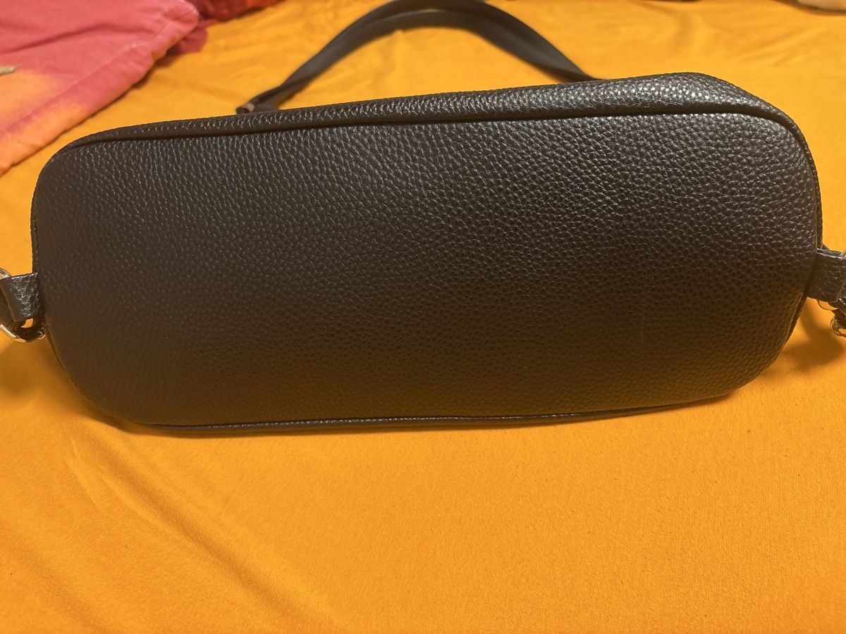 Borse da donna: Schwarze Handtasche/Rucksack aus Kunstleder – Usato da Volketswil venduto da Jenni1996 1