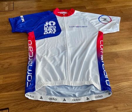 Radtrikot / Damen-Bike-Shirt - signiert von Jolanda Neff