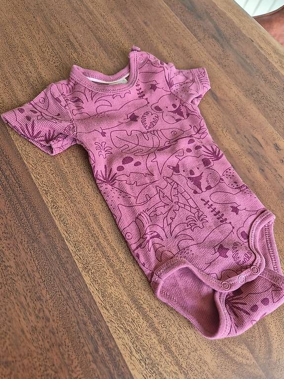 Biancheria intima: Body – Usato da Schaffhausen venduto da NilanieS