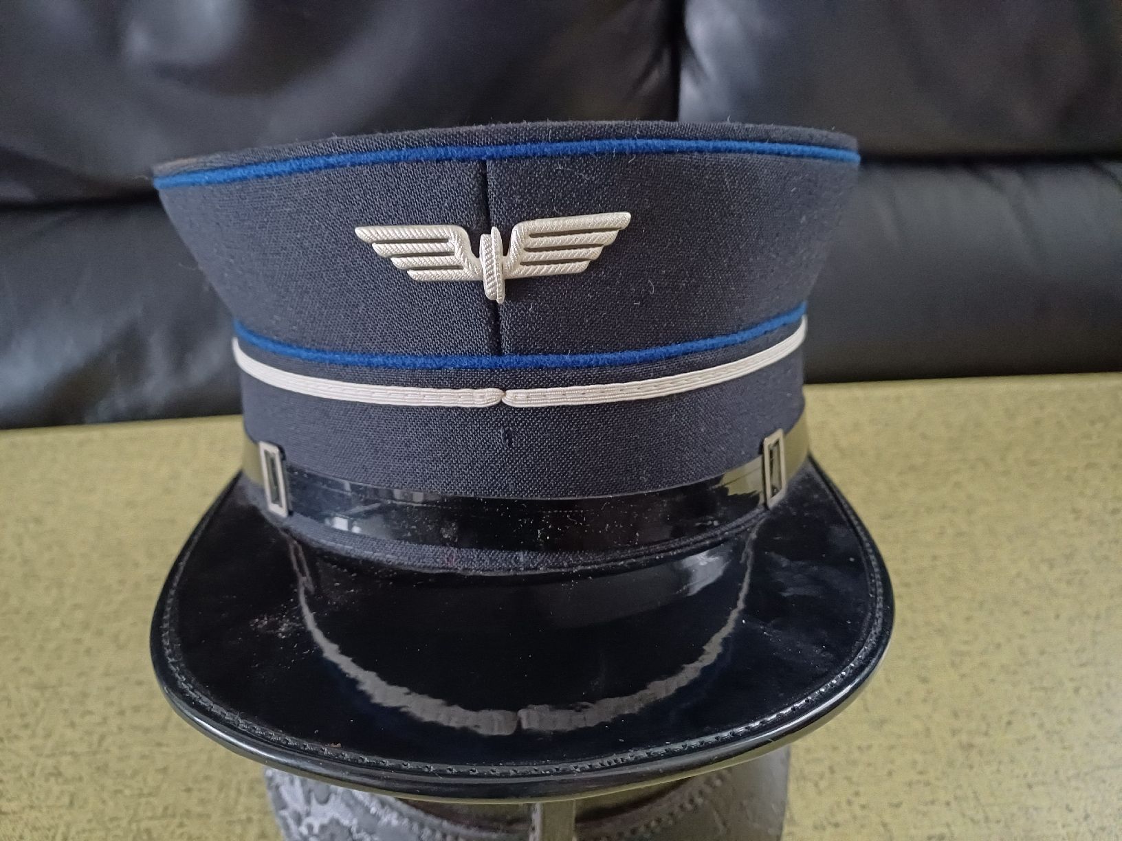 SBB/CFF/FFS Copricapi, berretti & cappellini: Original SBB Uniform-Mütze/Kapi Hediger St. Gallen Gr. 57 – Usato da Ebersecken venduto da Napf08