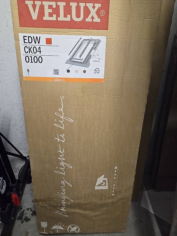 Finestre: Velux Eindeckrahmen EDW CK04 0100 – Usato da Bettlach venduto da paki84 1