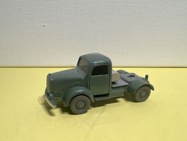 Wiking Mercedes L5000 Solo-Zugmaschine in 1/87