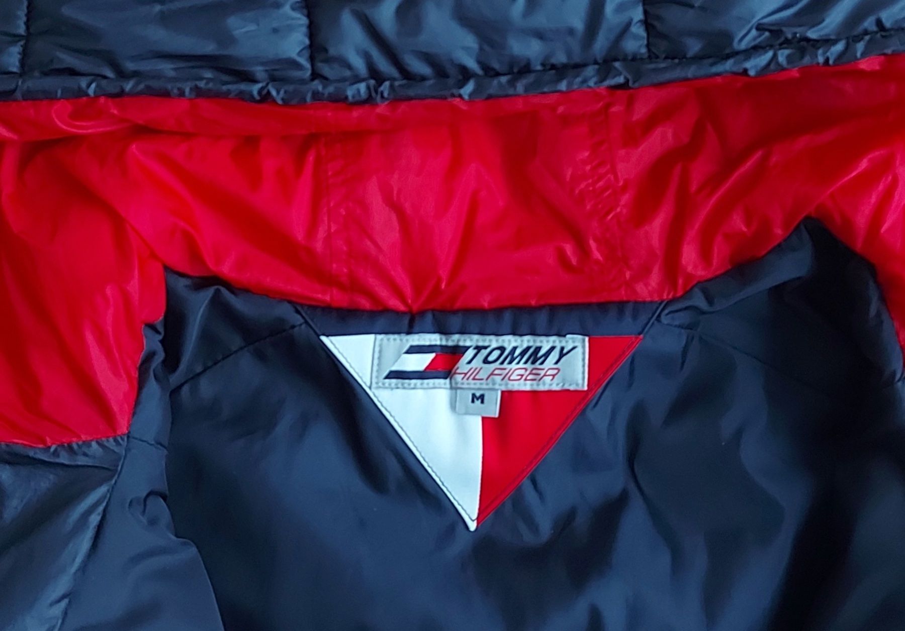 Tommy Hilfiger Giacche: TOMMY HILFIGER Daunenjacke Gr. M – Nuovo (secondo la descrizione) da Wabern venduto da Irakene 4