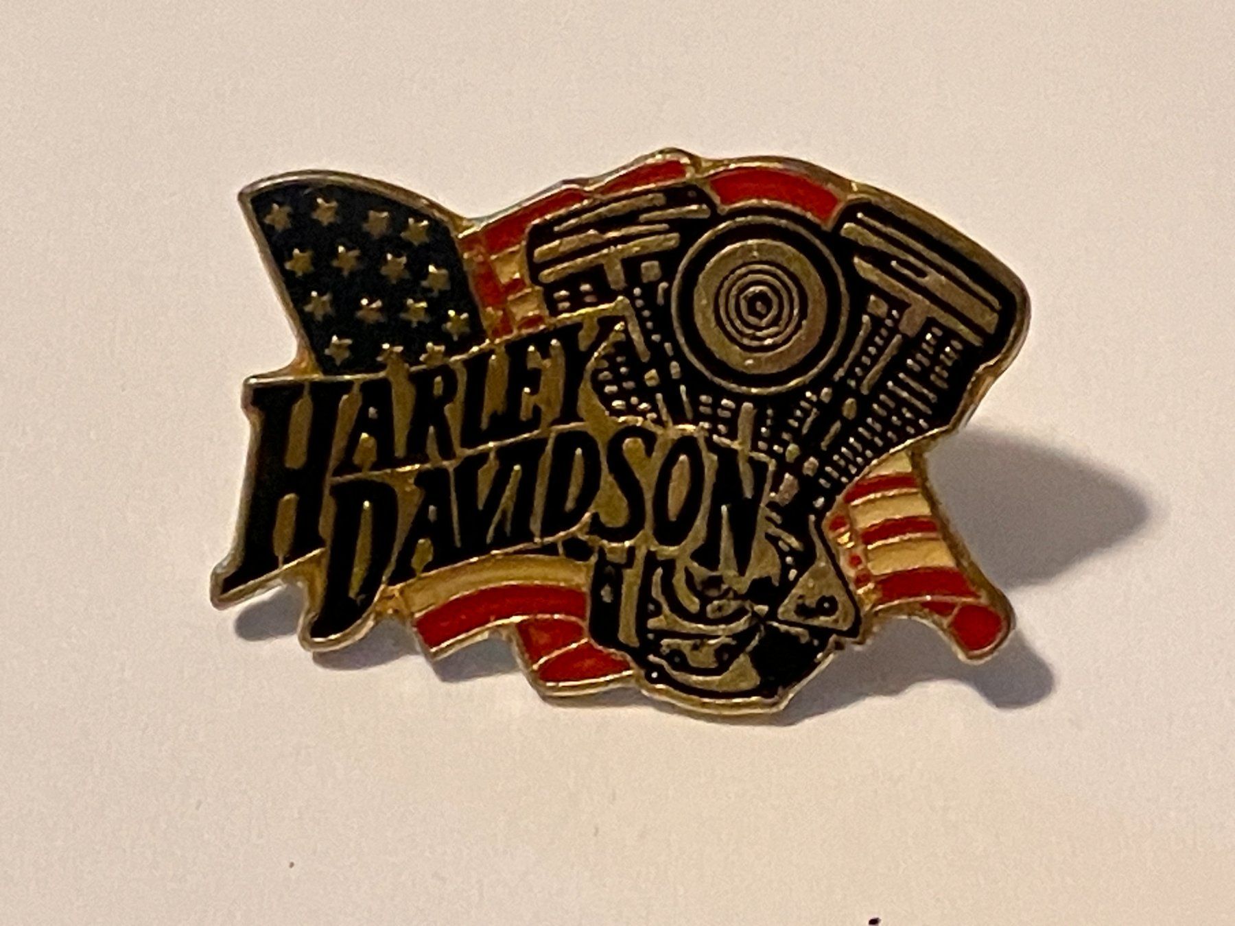 Placchette & Badge: 1 Pin Harley Davidson – Usato da Basel venduto da djwwpp