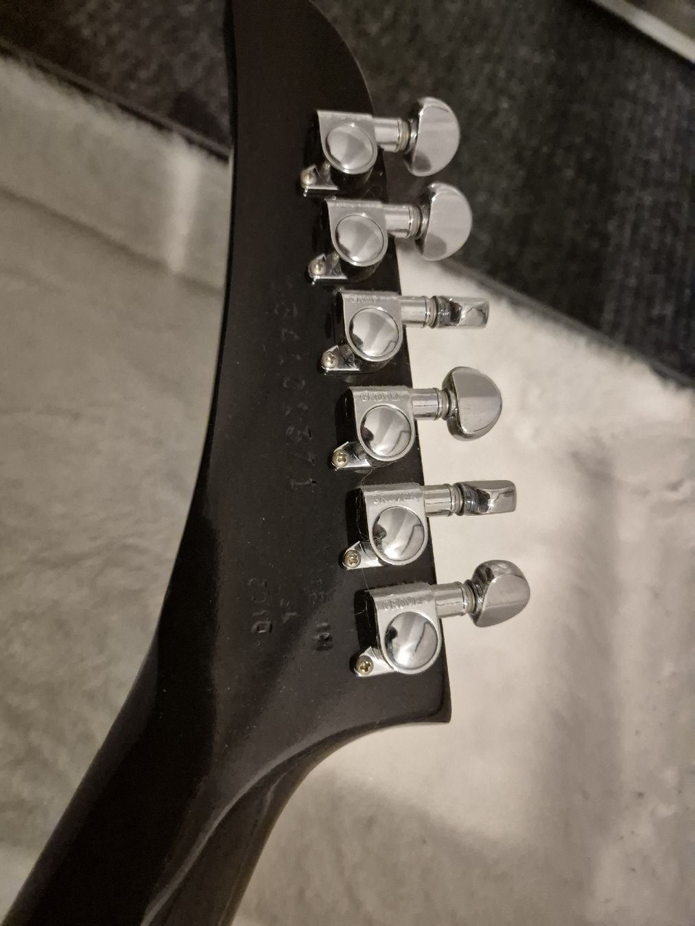 Gibson Strumenti musicali: Gibson Explorer wit Seymour Duncan Blackout 2 – Usato da Yverdon-les-Bains venduto da Dormondm 3
