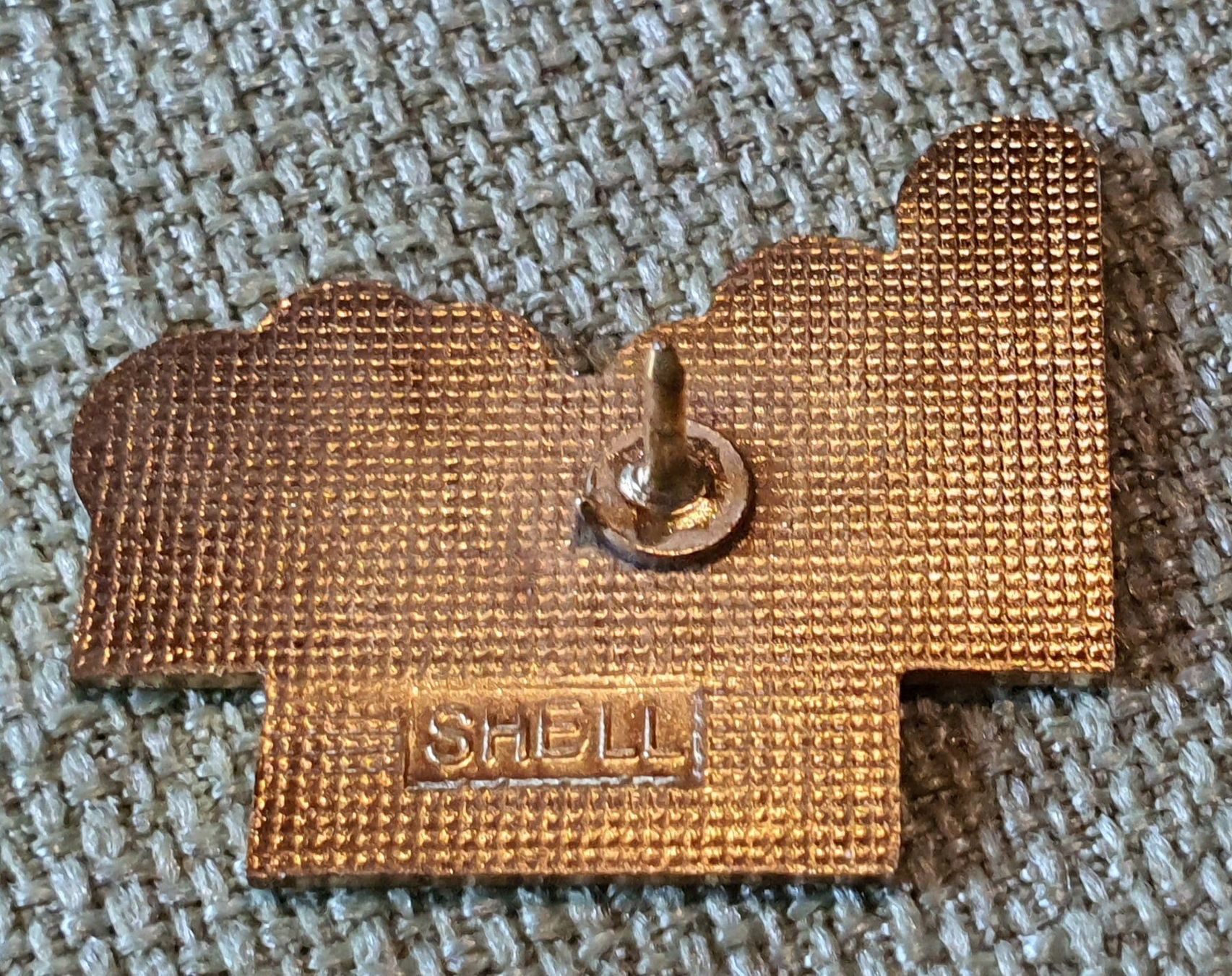 Spille: D270 - Pin SHELL Auto Land Strasse – Usato da Reinach BL venduto da Boston-Verkauf 1