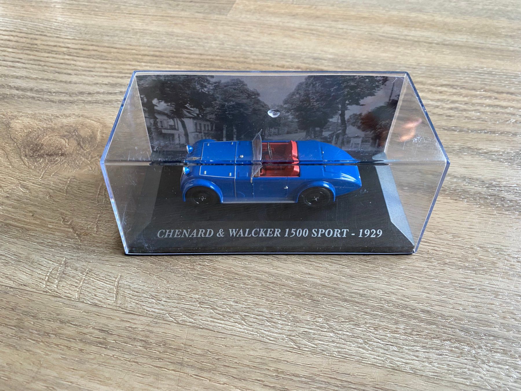 Modellautos: Set 8 voitures/ autos Studio Jacobs 1:43 NEW – Neu (gemäss Beschreibung) aus Morges von 4WLS 6