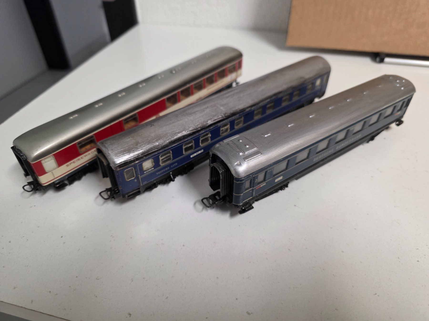 Märklin Modellini di ferrovie: Märklin 3 voitures DB dès 1.-fr – Usato da bassecourt venduto da Paolo101 1