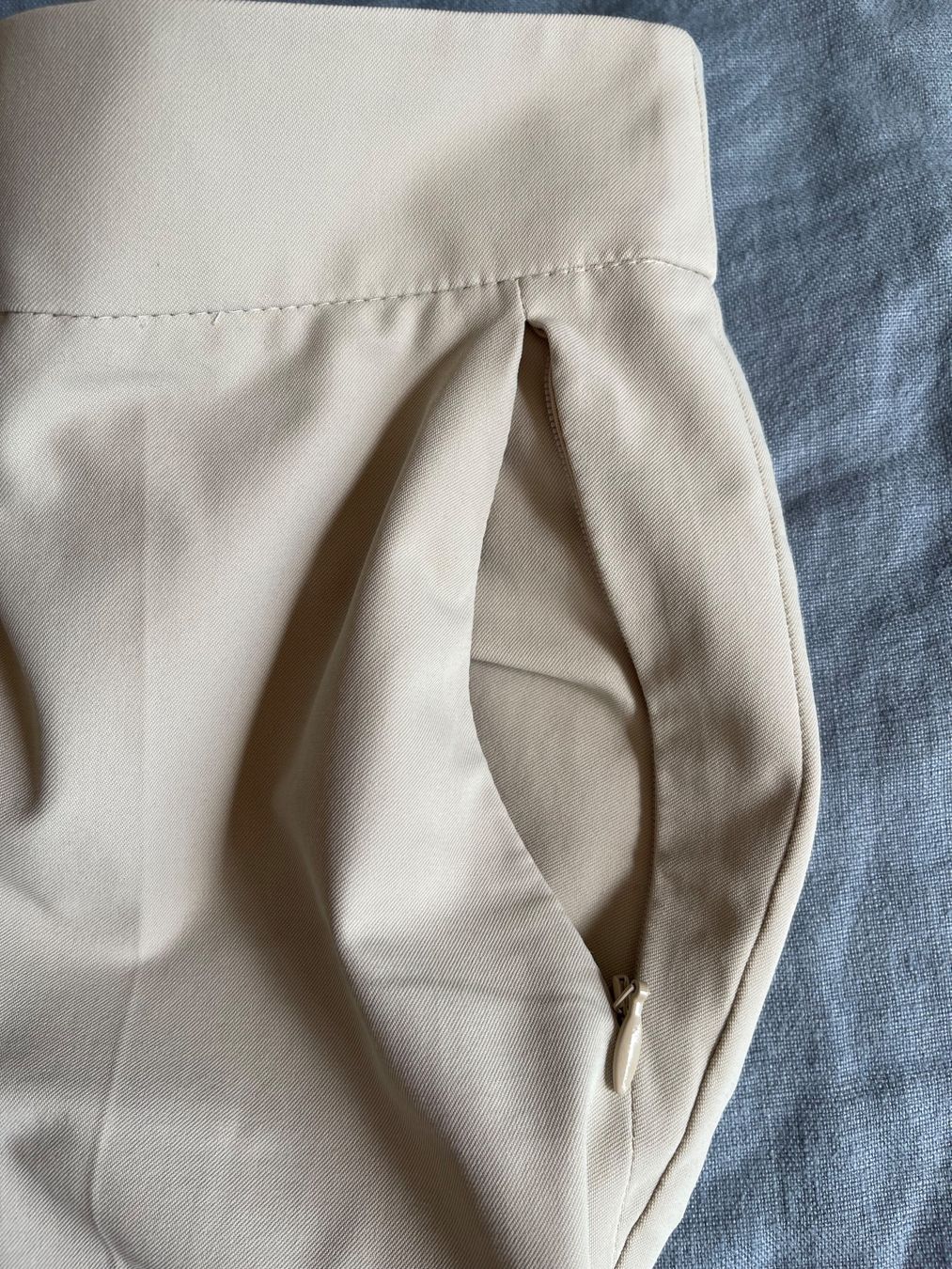 Pantaloni: Laurèl Damenhose beige, Gr 36 – Usato da Meggen venduto da tulipe21 3