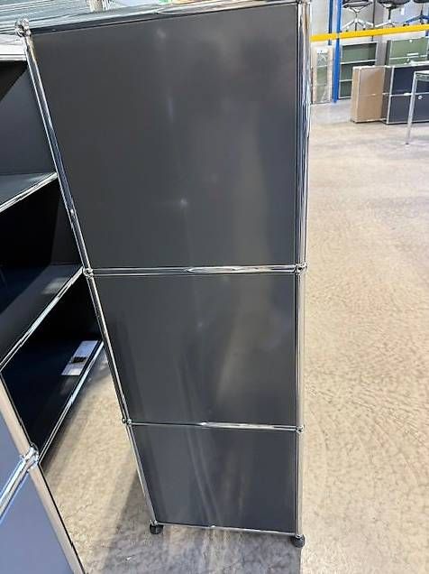 USM Scaffali: USM Haller Regal, anthrazit, Occasion – Usato da Lenzburg venduto da Buerokonz 1
