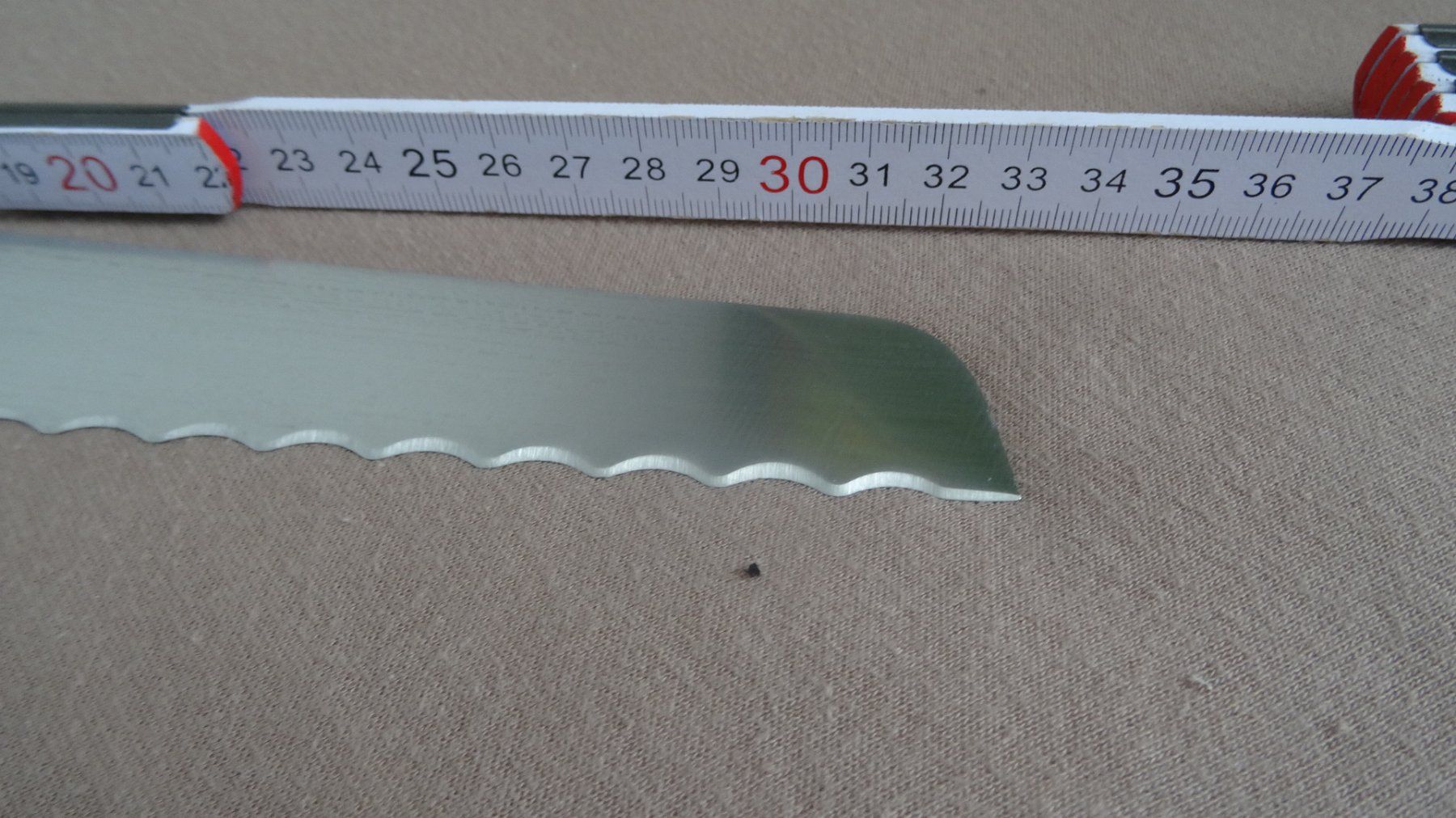 Coltelli da cucina: Jamie Oliver Brotmesser – Usato da Ehrendingen venduto da CHMEX 4