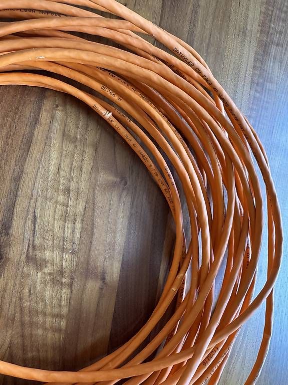 Cavi: Netzwerkkabel 6a – Usato da Bern venduto da dingodachs 2