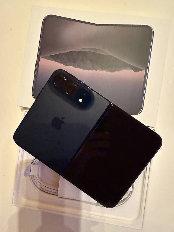 Portables: Iphone Duo 1TB  – Neuf avec emballage d'origine à Tägerig par bac_yj7p 1