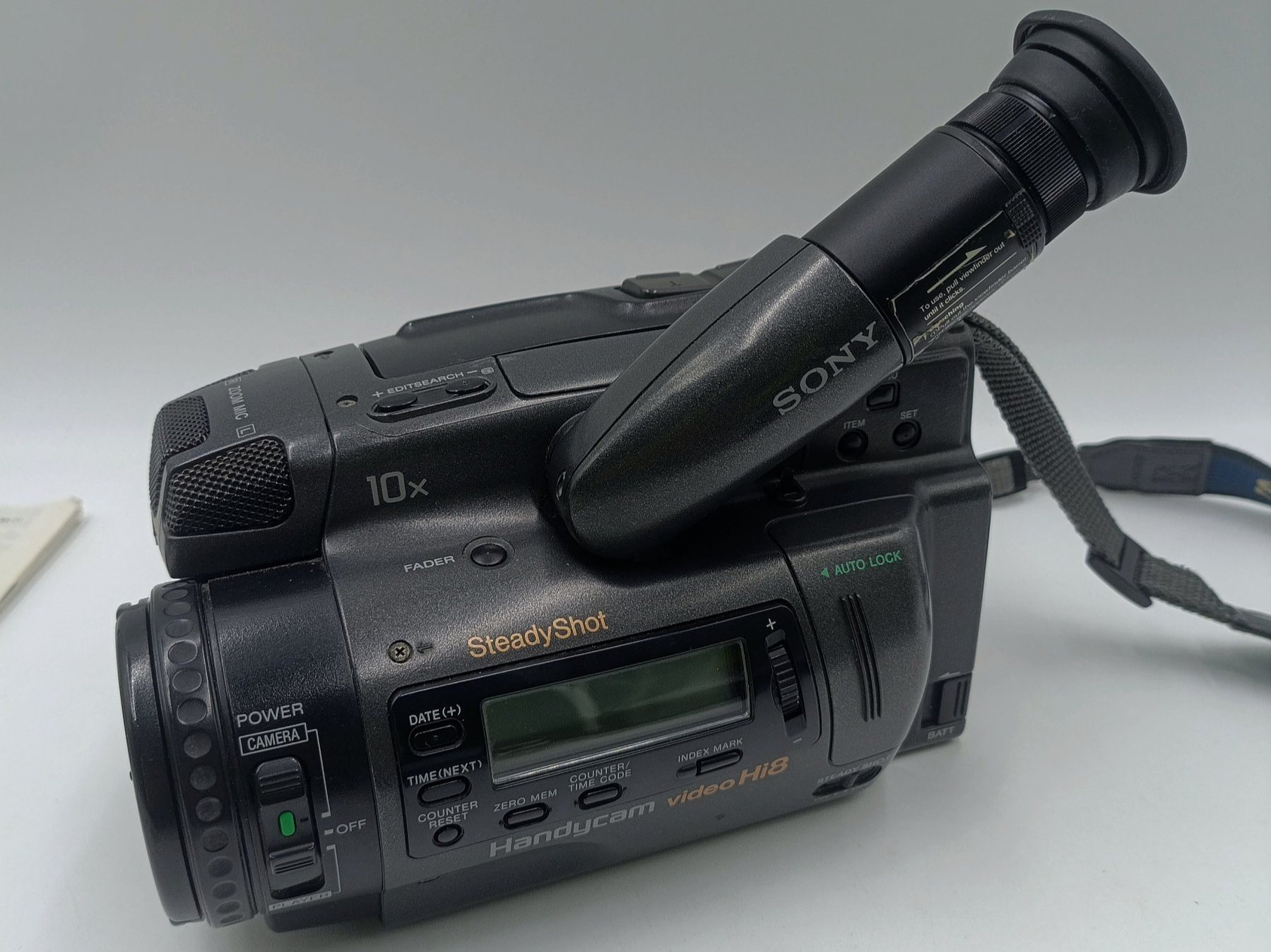 Sony Camcorder: Sony Handycam Video Hi8, Model: CCD-TR2000E – Gebraucht aus Wil SG von