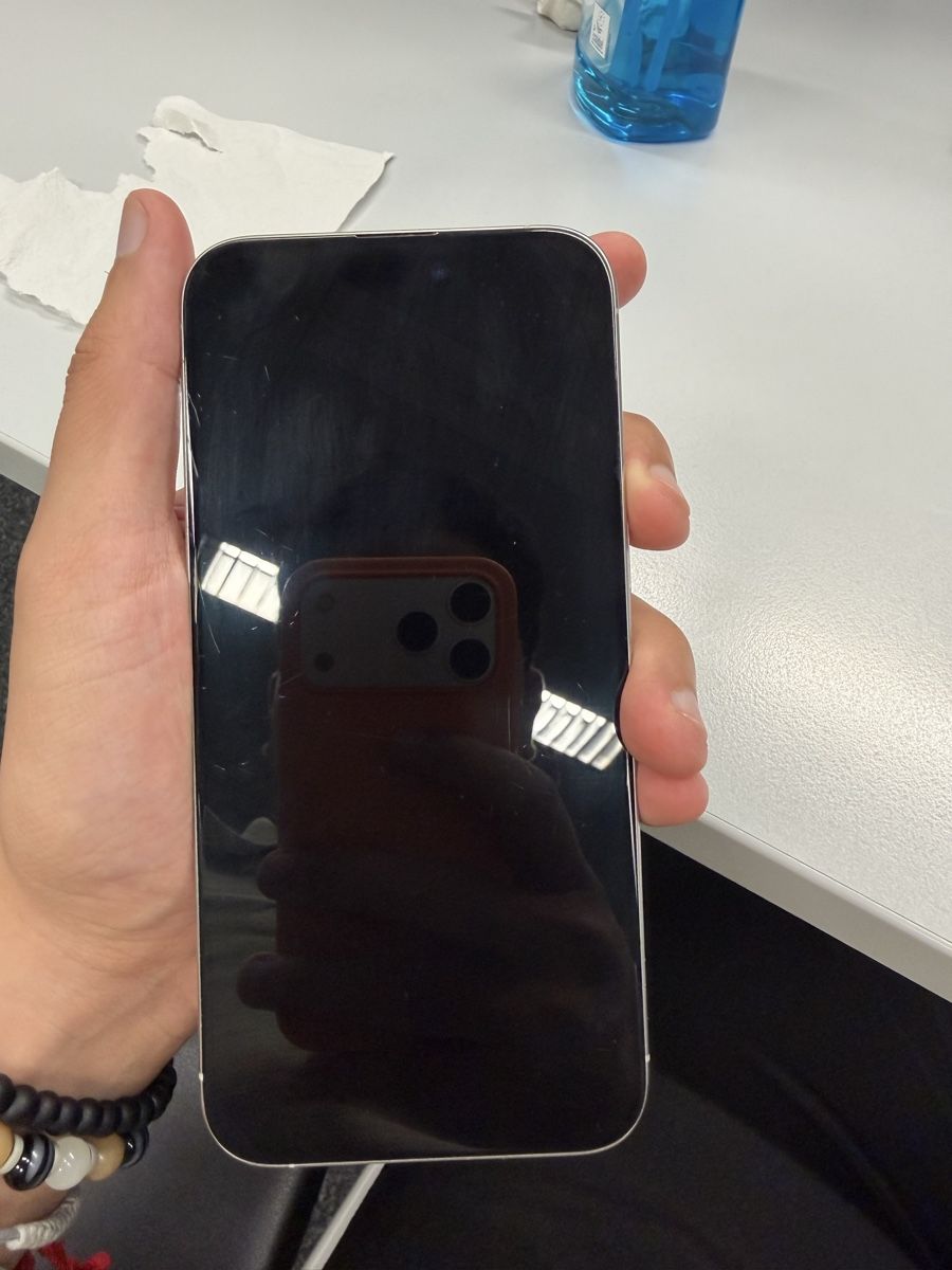 Apple Handys / Smartphones: iPhone 15 pro max 256GB – Gebraucht aus Zürich von Yoni_to 7