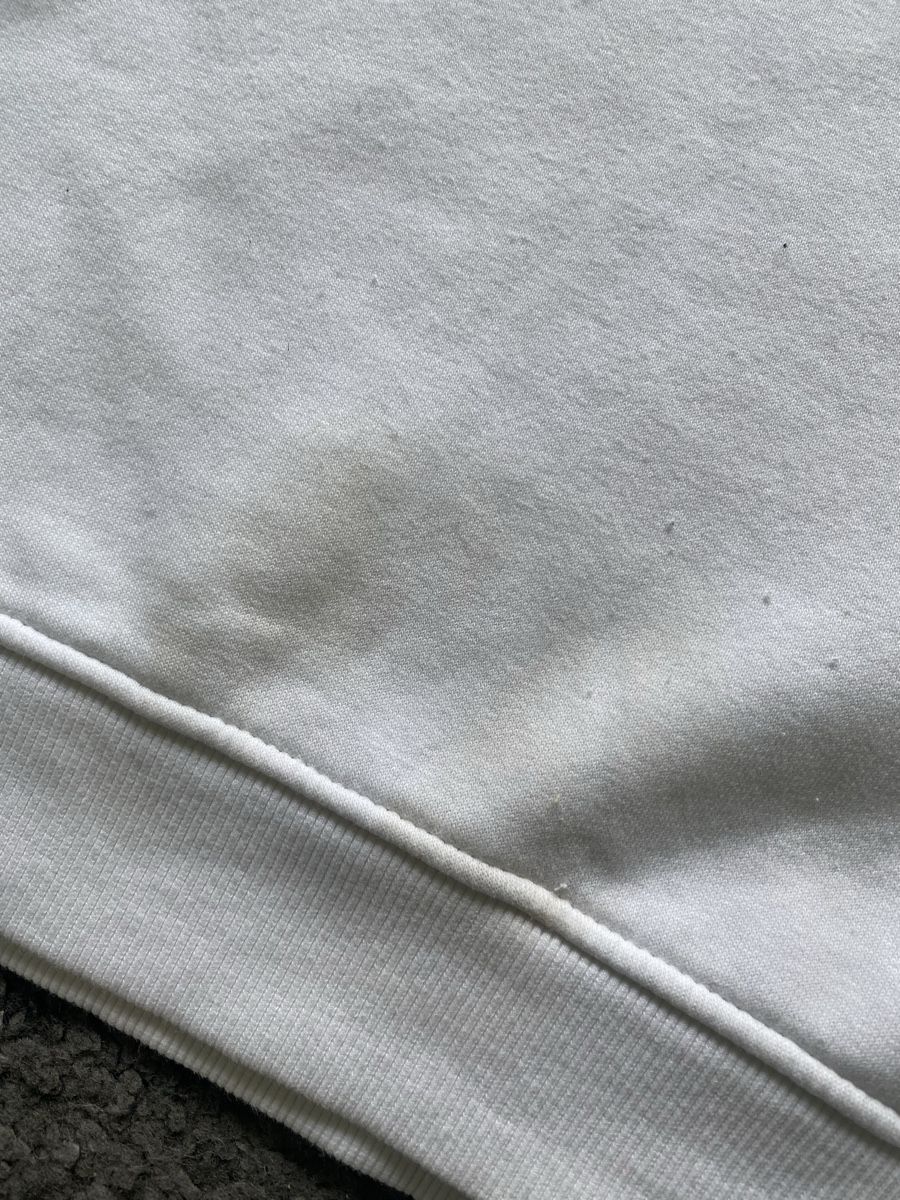 Maglioni & Felpe: Pull blanc confortable, taille M - Idéal pour l'hiver! – Usato da Genève venduto da eth_6qs6 4